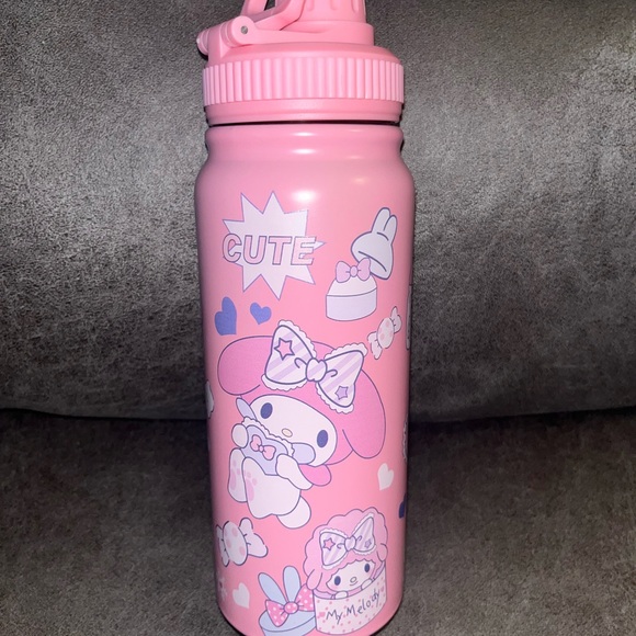 My Melody Water Bottle - Picture 2 of 4
